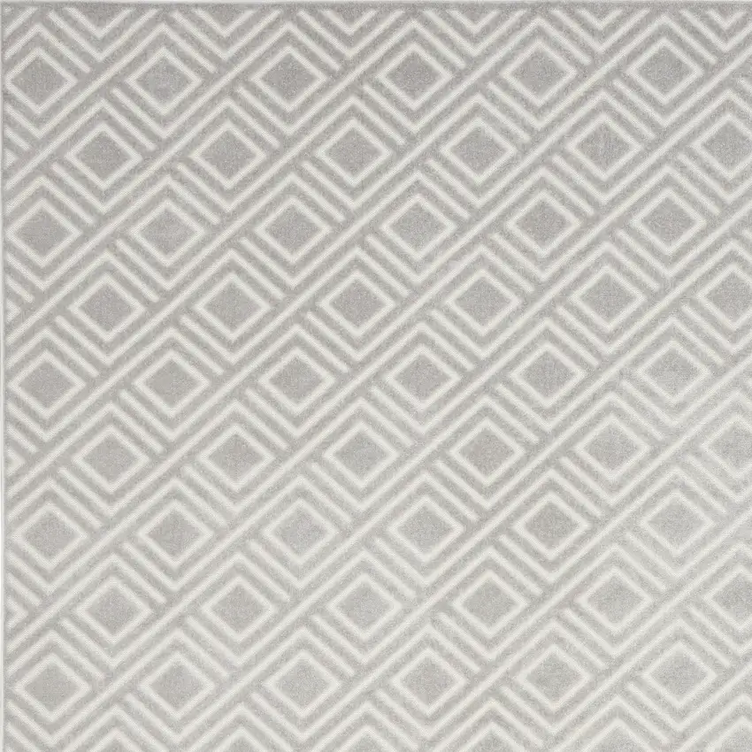 Gray Geometric Area Rug Photo 7