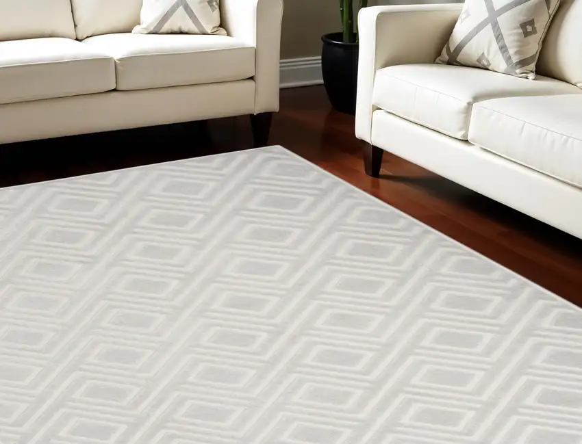 Gray Geometric Area Rug Photo 1