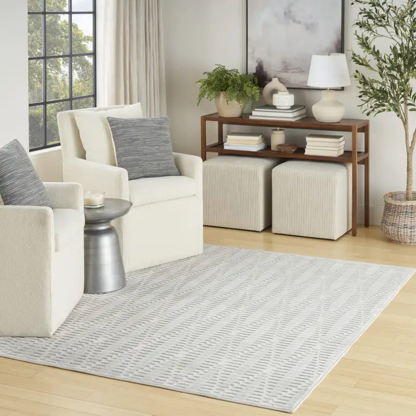 Gray Geometric Area Rug Photo 3