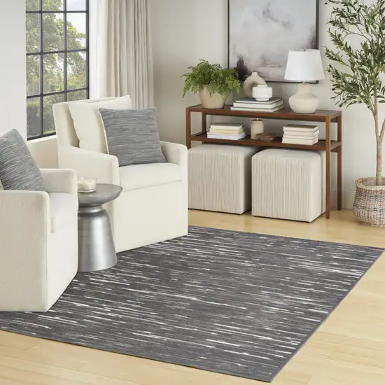Gray Geometric Area Rug Photo 4