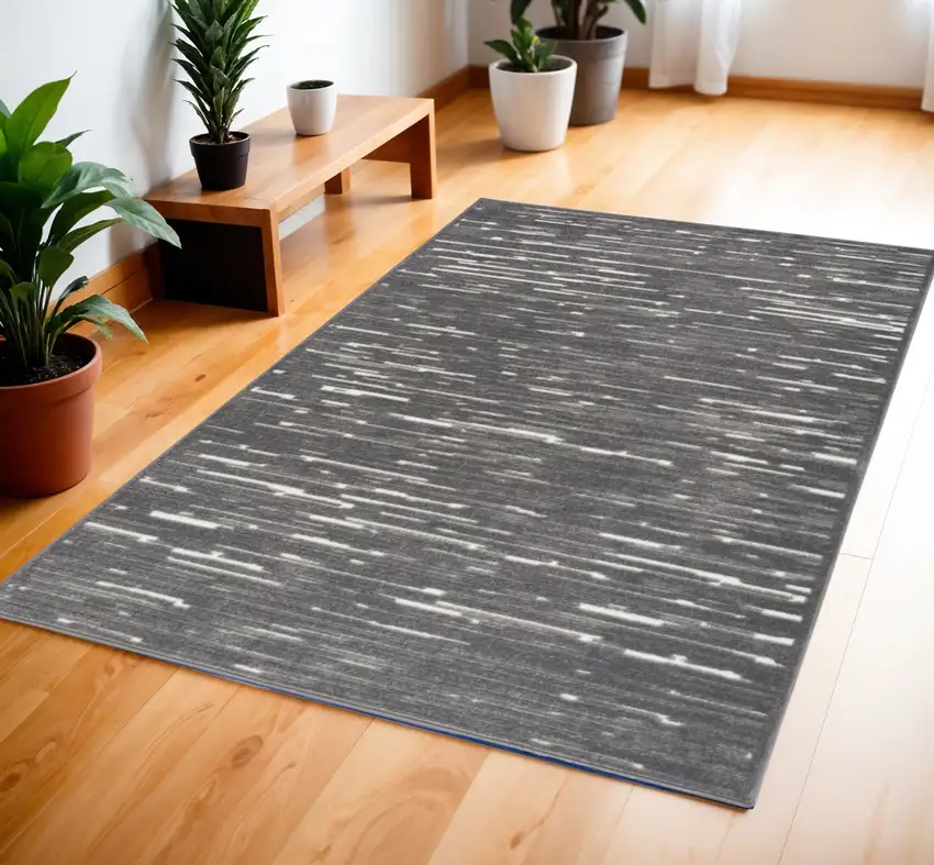 Gray Geometric Area Rug Photo 1