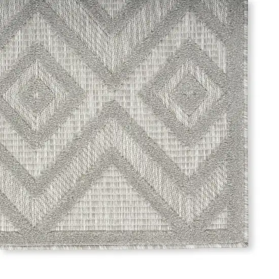 Gray Indoor Outdoor Area Rug Photo 4