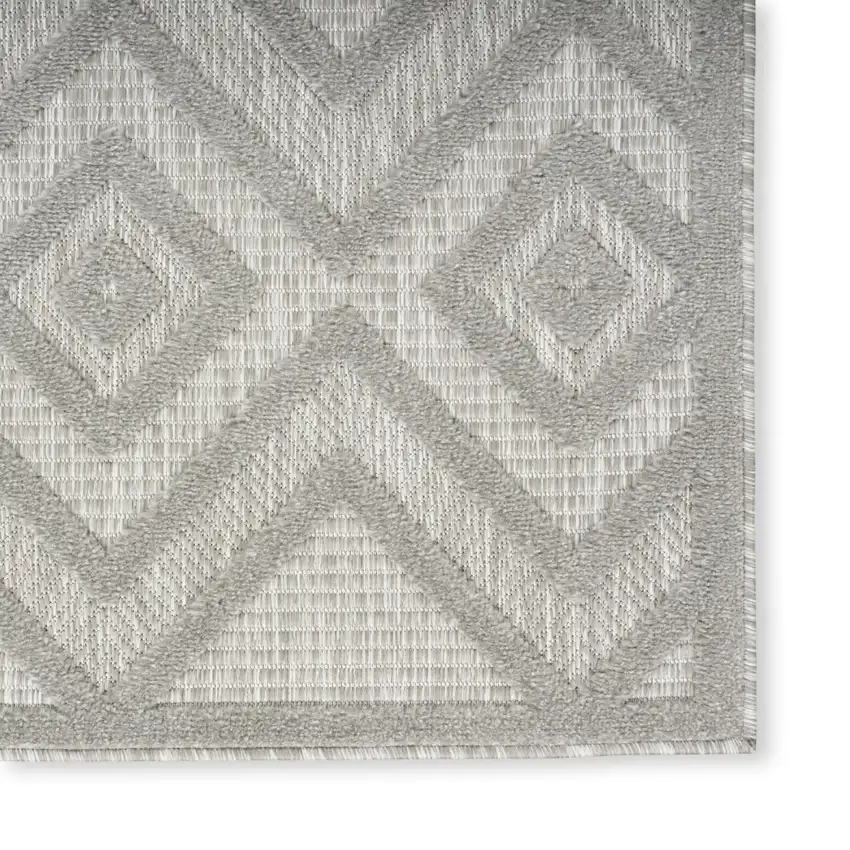 Gray Indoor Outdoor Area Rug Photo 4