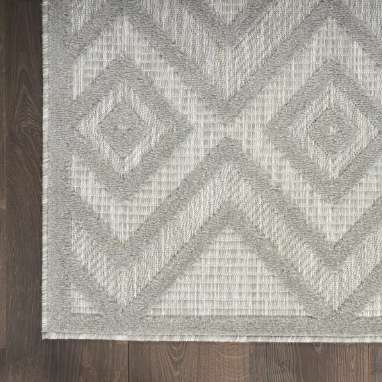 Gray Indoor Outdoor Area Rug Photo 9