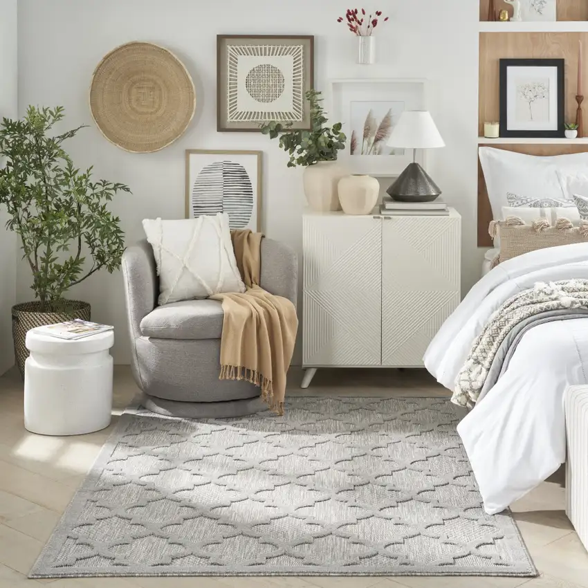 Gray Geometric Flatweave Area Rug Photo 7