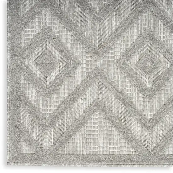 Gray And Silver Indoor Outdoor Area Rug Photo 3