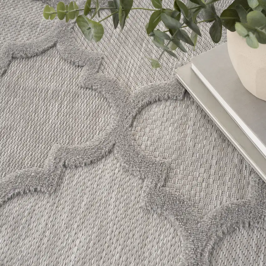 Gray And Silver Indoor Outdoor Area Rug Photo 5