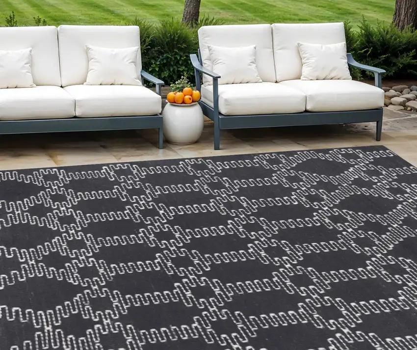 Gray Geometric Hand Woven Area Rug Photo 1