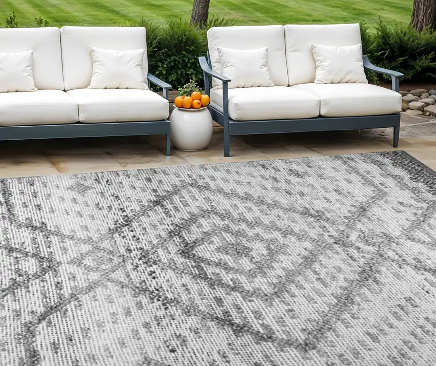 Gray Geometric Hand Woven Area Rug Photo 1
