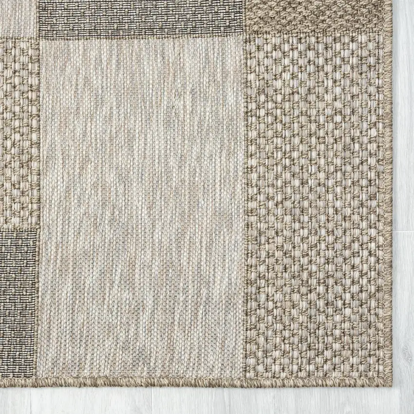 Gray Geometric Handmade Indoor Outdoor Area Rug Photo 2
