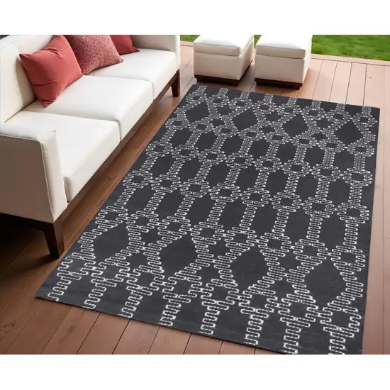 Gray Geometric Handmade Indoor Outdoor Area Rug Photo 1
