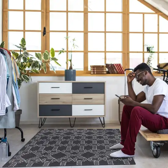 Gray Geometric Handmade Indoor Outdoor Area Rug Photo 6