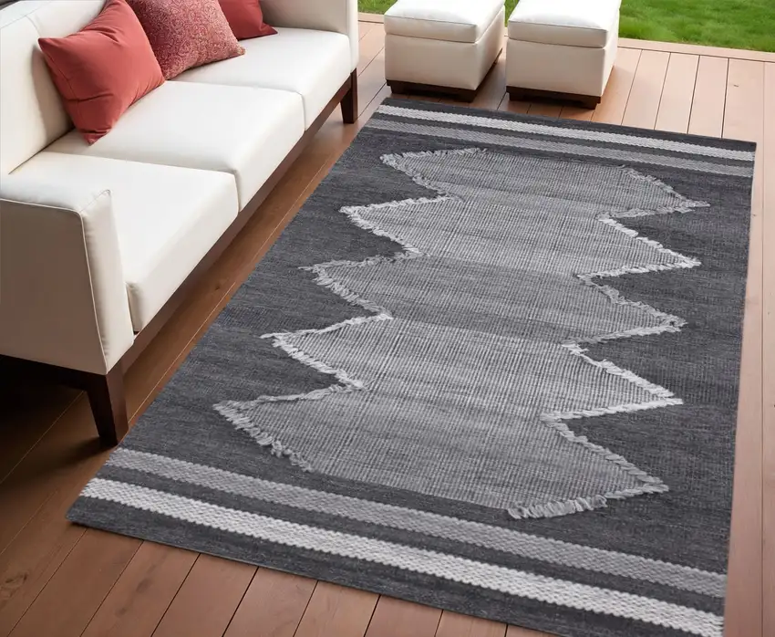 Gray Geometric Handmade Indoor Outdoor Area Rug Photo 1