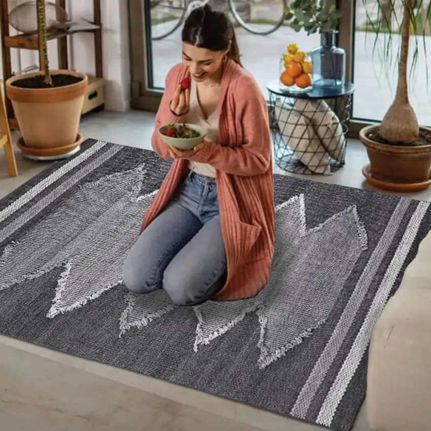 Gray Geometric Handmade Indoor Outdoor Area Rug Photo 6