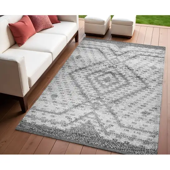 Gray Geometric Handmade Indoor Outdoor Area Rug Photo 1