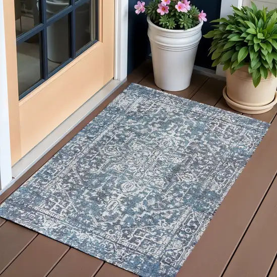 Gray Geometric Handmade Indoor Outdoor Area Rug Photo 1