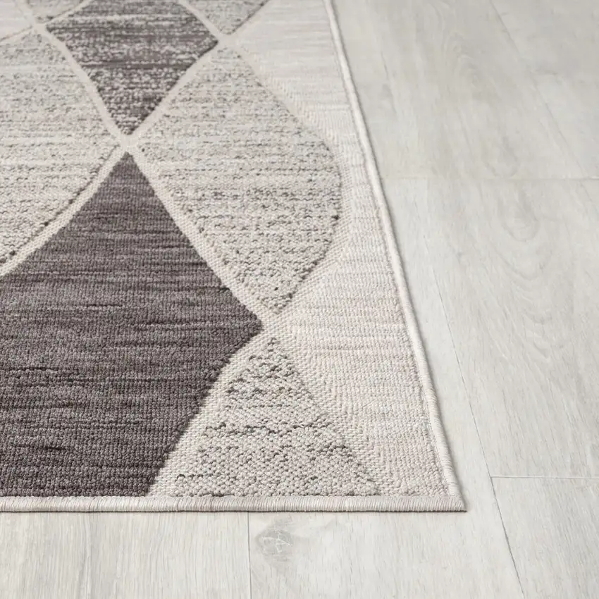 Gray Geometric Indoor Outdoor Area Rug Photo 6