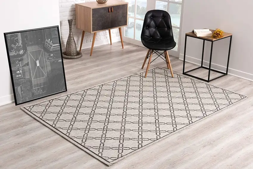 Gray Geometric Lattice Area Rug Photo 3