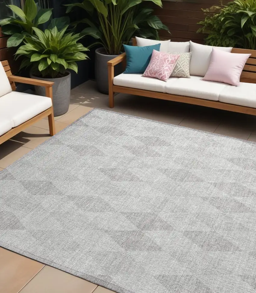 Gray Geometric Washable Non Skid Indoor Outdoor Area Rug Photo 1