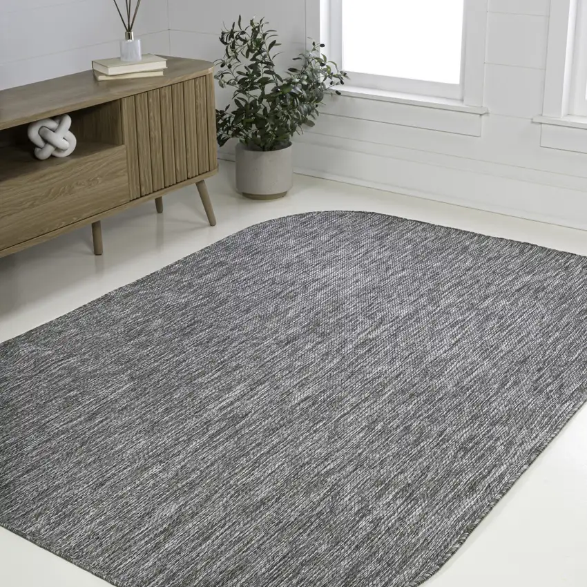 Gray Indoor Outdoor Area Rug Photo 4