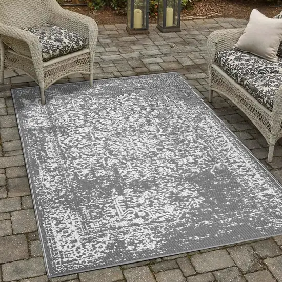 Gray Indoor Outdoor Area Rug Photo 6