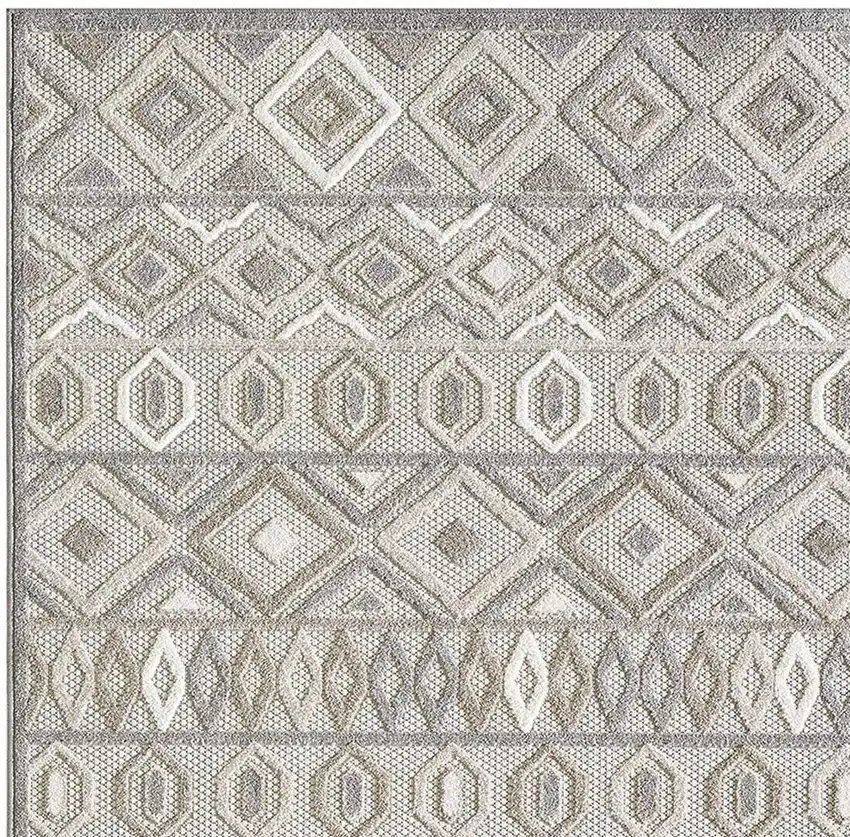 Gray And Ivory Southwestern Stain Resistant Indoor Outdoor Area Rug Photo 7