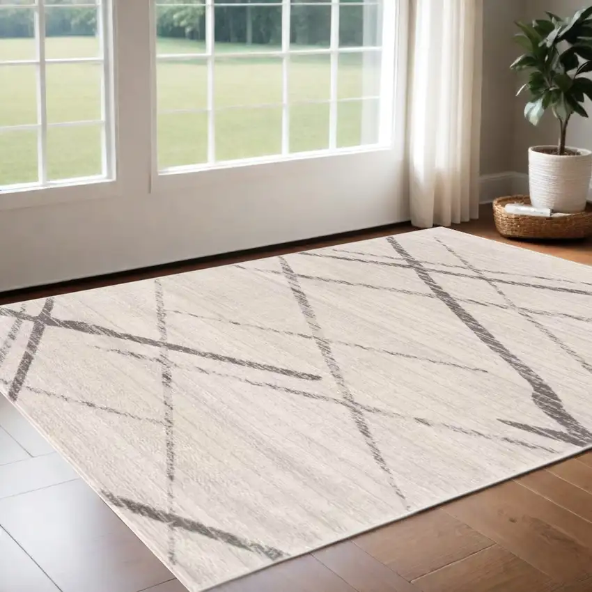 Gray and Ivory Geometric Area Rug Photo 1