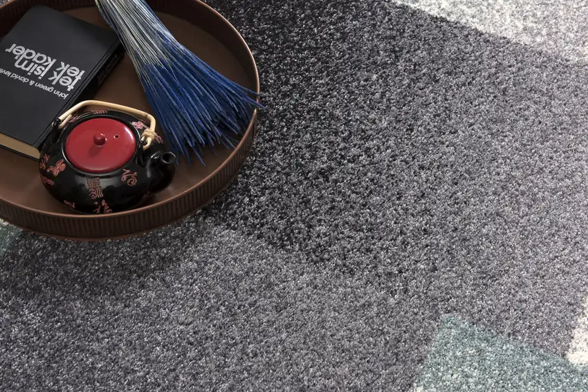 Gray Modern Geometric Area Rug Photo 8