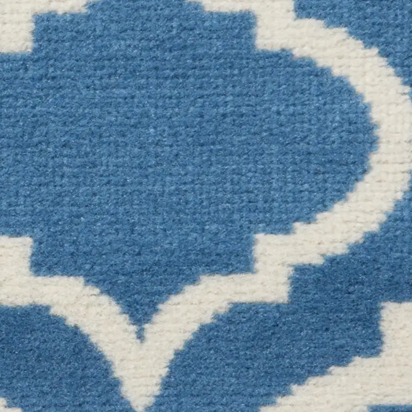 Gray Moroccan Power Loom Area Rug Photo 1