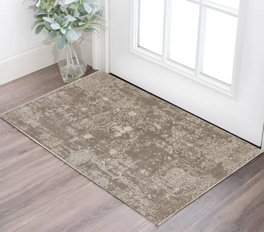 Gray Oriental Area Rug With Fringe Photo 1