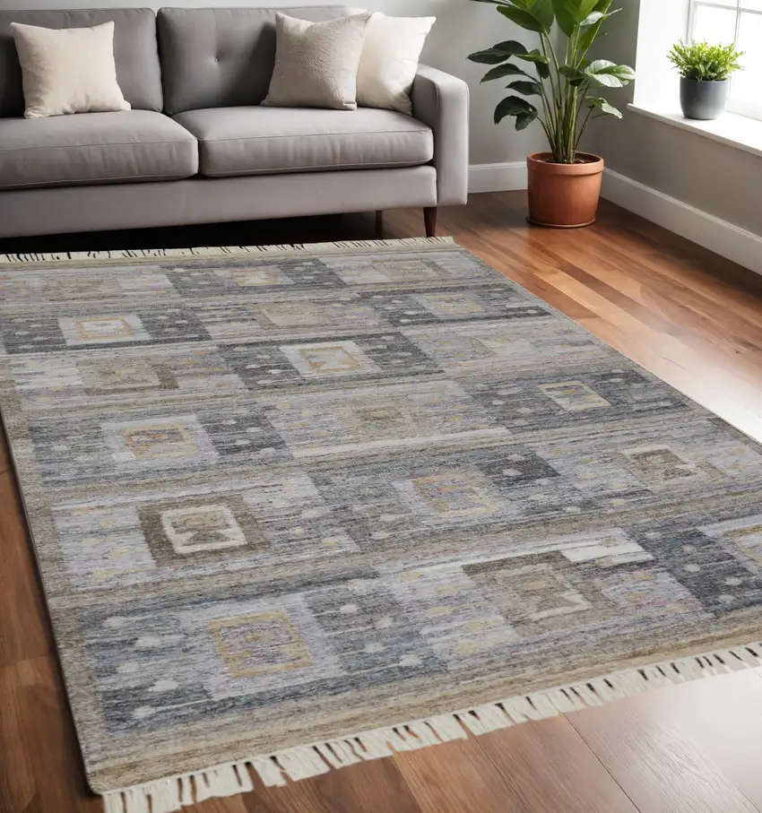 Gray Geometric Hand Woven Area Rug With Fringe Photo 1