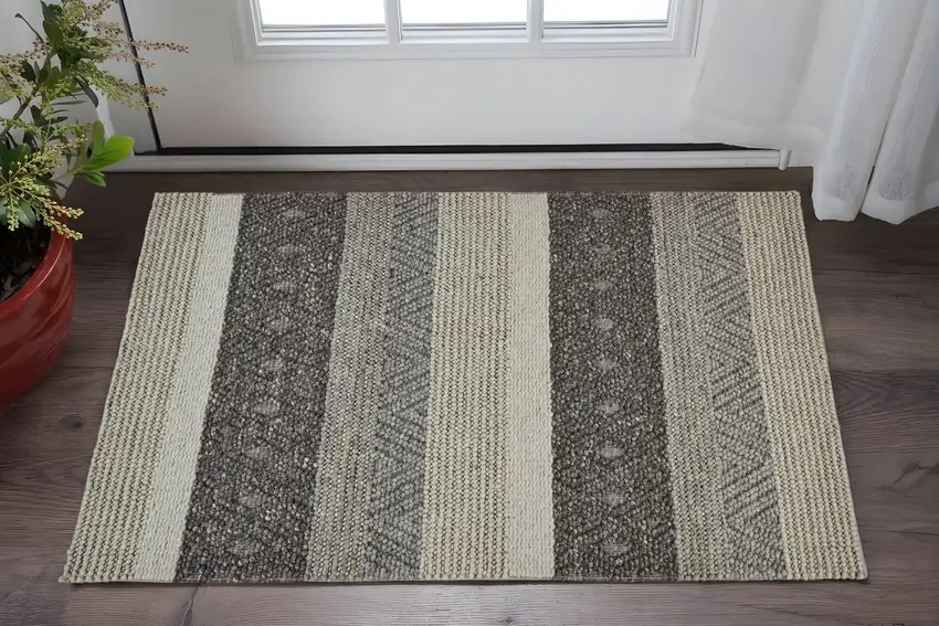 Gray Wool Floral Hand Woven Area Rug Photo 1