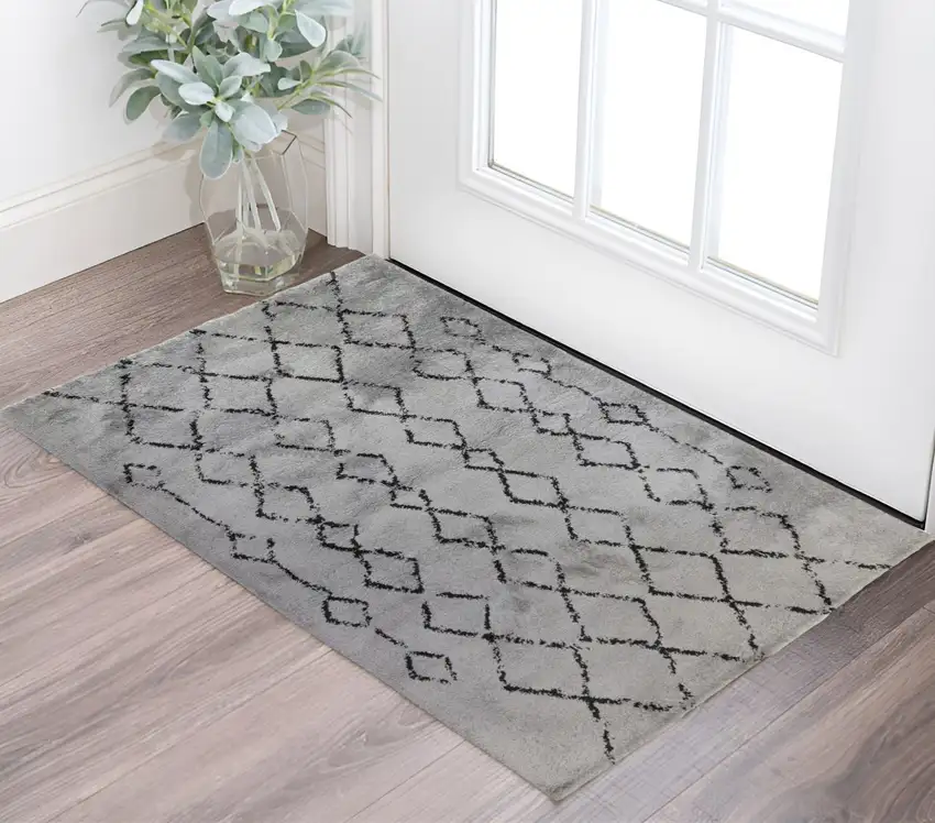 Gray and Black Geometric Shag Area Rug Photo 1