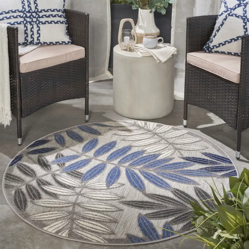 4' Blue And Gray Round Floral Indoor Outdoor Area Rug Photo 5