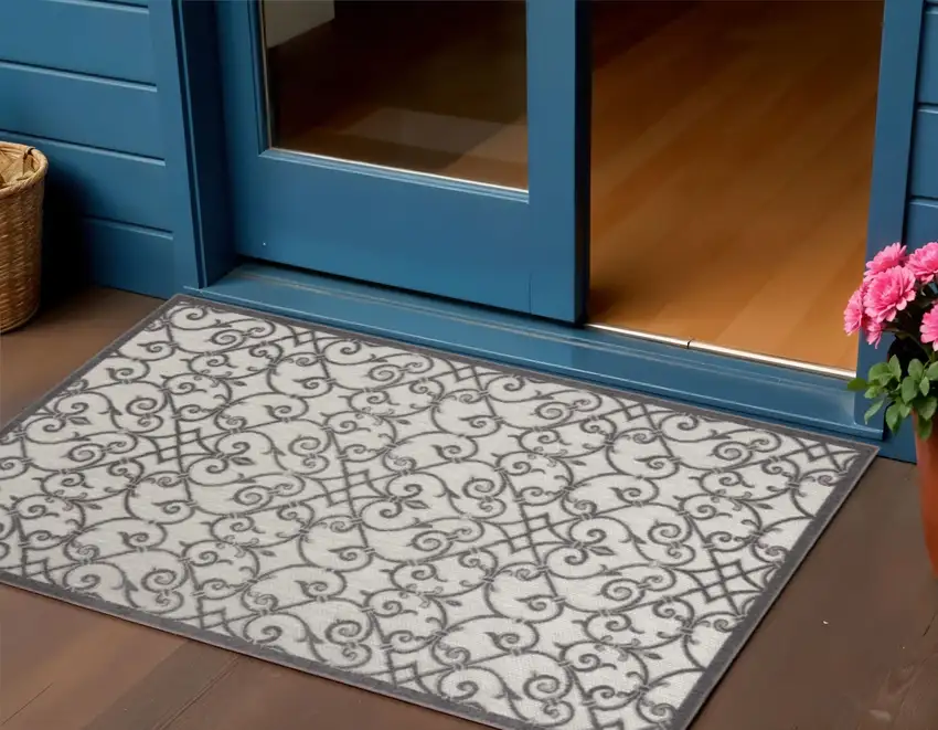Gray Indoor Outdoor Area Rug Photo 2