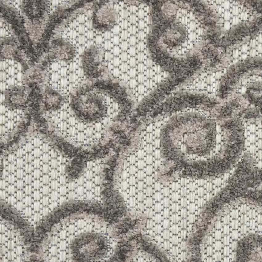 Gray Scroll Indoor Outdoor Area Rug Photo 9