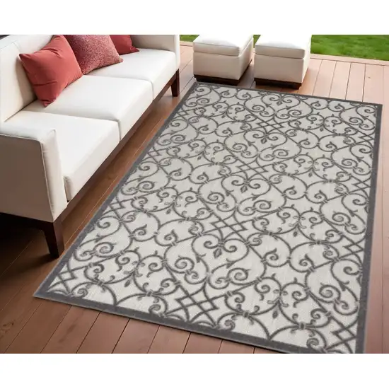 Gray Indoor Outdoor Area Rug Photo 2