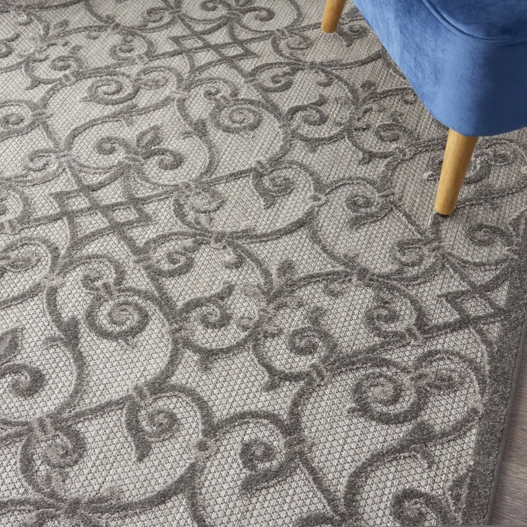 Gray and Charcoal Indoor Outdoor Area Rug Photo 4