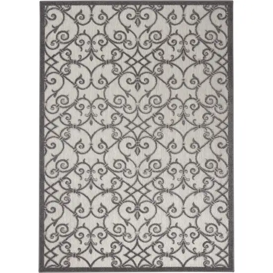 Gray Indoor Outdoor Area Rug Photo 4