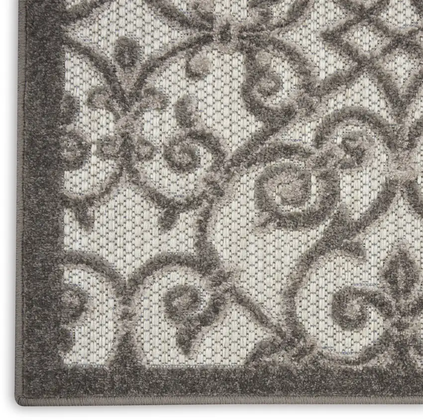 Gray Floral Indoor Outdoor Area Rug Photo 4