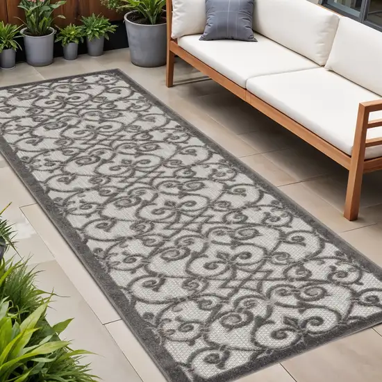 8' Gray Indoor Outdoor Area Rug Photo 2