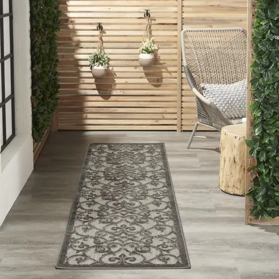 10' Gray Indoor Outdoor Area Rug Photo 7