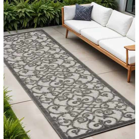 10' Gray Indoor Outdoor Area Rug Photo 2