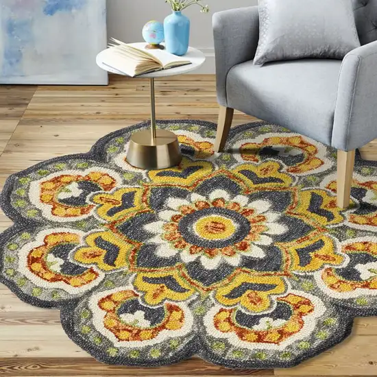Gray and Gold Floret Area Rug Photo 6