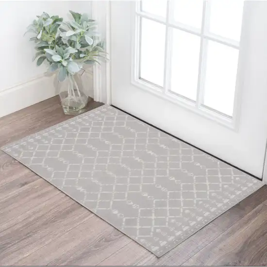 Gray and Ivory Geometric Area Rug Photo 1