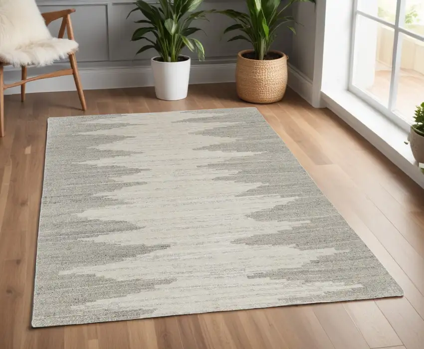 Gray and Ivory Ombre Hand Woven Area Rug Photo 1