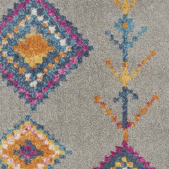 Gray And Ivory Geometric Area Rug Photo 4