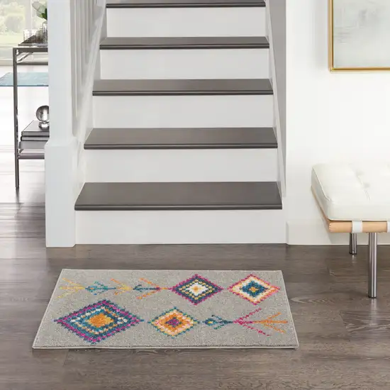 Gray Geometric Berber Area Rug Photo 6