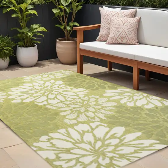 Green And Cream Floral Indoor Outdoor Area Rug Photo 1