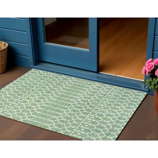 Green And Cream Trellis Indoor Outdoor Area Rug Photo 1
